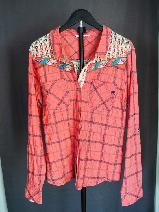 Miss Me Tops - Miss Me Women's Coral Plaid Western Lace Trim Button Up Shirt Large